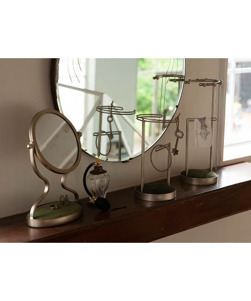 DULTON(ダルトン)の「TABLETOP MIRROR WITH TRAY/トレイ付き 卓上ミラー(ミラー・メンズ・その他・FREE)」の4枚目の写真