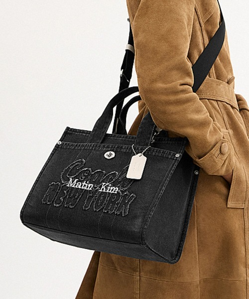 COACH/【COACH MATIN KIM】カーゴ トート バッグ 公式】COACH – コーチ | 【COACH MATIN KIM】カーゴ トート バッグ