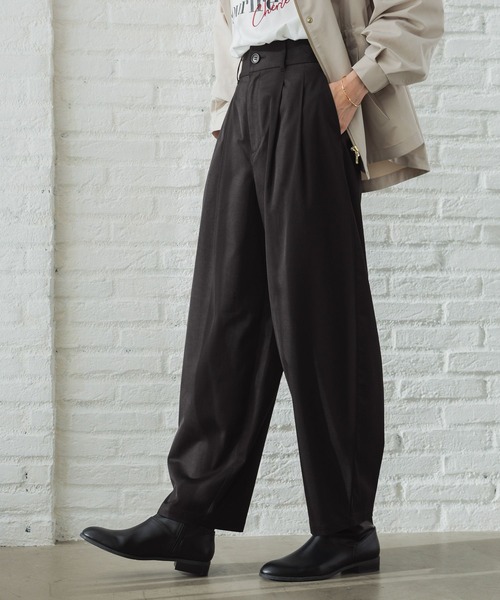 GLOBAL WORK（グローバルワーク）の「イージーケアチノコクーンワイドパンツ/250490（その他パンツ・レディース・グレイッシュベージュ/オリーブ/ブラック/ベージュ・SMALL/MEDIUM/LARGE）」の11枚目の写真