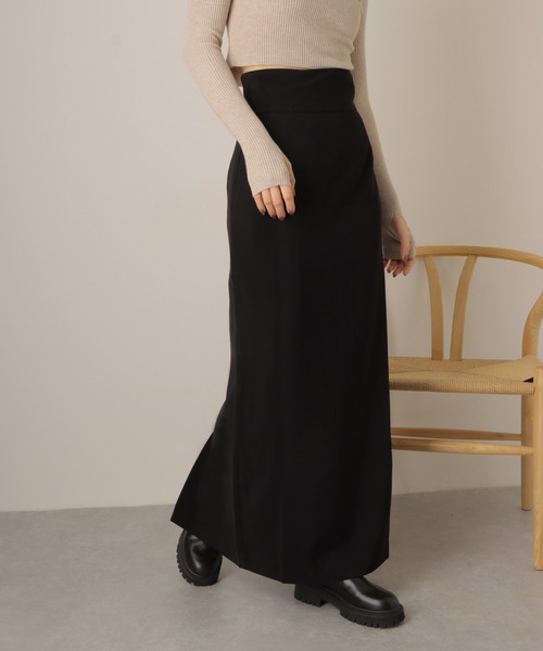 LAULEN（ローレン）の「tuck long tight skirt/タック ロング タイト スカート（スカート・レディース・アイボリー/ブラック・M/S）」の2枚目の写真