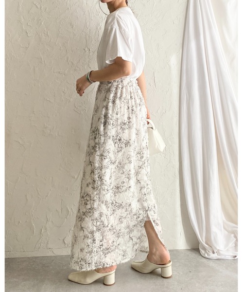 She's Closet(シーズクローゼット)の「花柄シアージャガードハイウエストナローロングフリンジスカート(スカート・レディース・ベージュ/オフホワイト・FREE)」の20枚目の写真