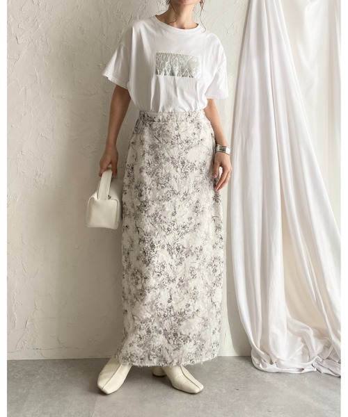 She's Closet(シーズクローゼット)の「花柄シアージャガードハイウエストナローロングフリンジスカート(スカート・レディース・ベージュ/オフホワイト・FREE)」の5枚目の写真