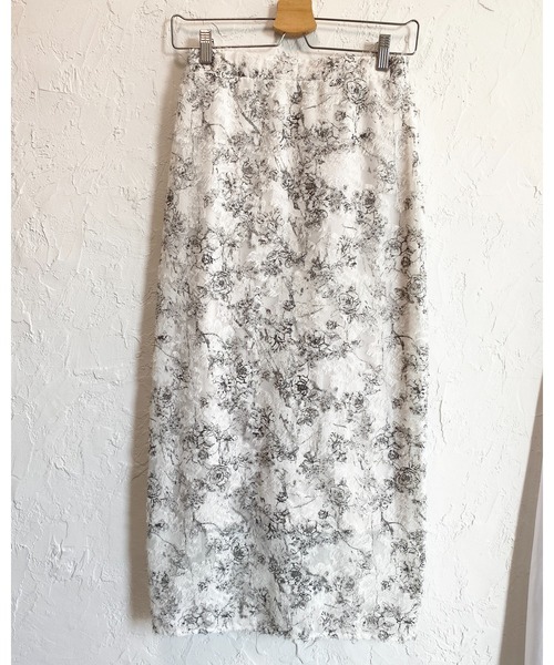 She's Closet(シーズクローゼット)の「花柄シアージャガードハイウエストナローロングフリンジスカート(スカート・レディース・ベージュ/オフホワイト・FREE)」の9枚目の写真