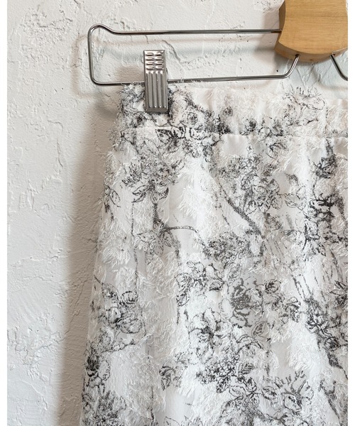 She's Closet(シーズクローゼット)の「花柄シアージャガードハイウエストナローロングフリンジスカート(スカート・レディース・ベージュ/オフホワイト・FREE)」の10枚目の写真