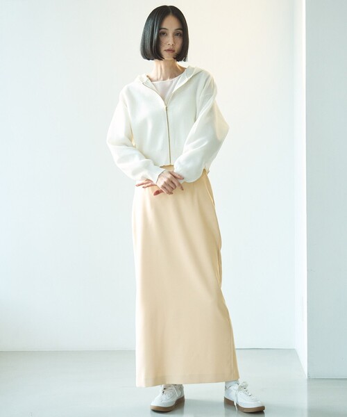 UNFILO（アンフィーロ）の「Iラインスカート（スカート・レディース・ブラック系/ベージュ系・LARGE/MEDIUM/SMALL/X-SMALL）」の6枚目の写真