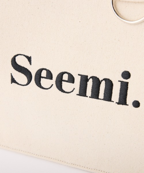 Seemi. byNICECLAUP（ シーミーバイナイスクラップ）の「【Seemi.】ロゴミニトートバッグ（トートバッグ・レディース・アイボリー/ブラック/サックスブルー・FREE）」の12枚目の写真