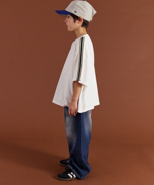 PAIRMANON STREET（ペアマノンストリート）の「【PAIRMANON STREET】袖 ラインテープ 半袖 Tシャツ（Tシャツ/カットソー・キッズ・ピンク/ブラック/ホワイト/ベージュ・90/160/110/140/120/100/150/130）」の7枚目の写真