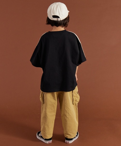 PAIRMANON STREET（ペアマノンストリート）の「【PAIRMANON STREET】袖 ラインテープ 半袖 Tシャツ（Tシャツ/カットソー・キッズ・ピンク/ブラック/ホワイト/ベージュ・90/160/110/140/120/100/150/130）」の15枚目の写真