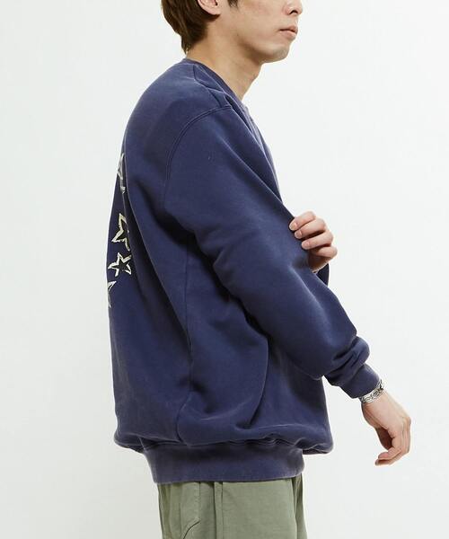 CONVERSE TOKYO(コンバーストウキョウ)の「VINTAGE-LIKE BACK PRINT SWEAT(スウェット・レディース・ブラック/ネイビー/ボルドー・MEDIUM/SMALL)」の5枚目の写真