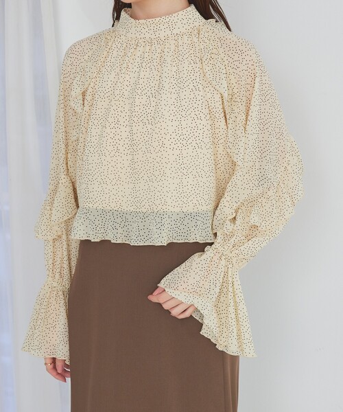 SELFIST（セルフィスト）の「【セットアップ対応】フリルスリーブシアードットブラウス　春服　オケージョン（シャツ/ブラウス・レディース・ブラック/アイボリー・フリー）」の14枚目の写真