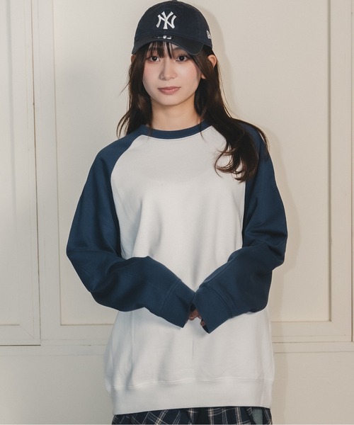 madrepadre（マドレパドレ）の「ルーズフィットバイカラースウェット（スウェット・レディース・ヘザーグレー/ホワイト×ブルー・SMALL/MEDIUM/LARGE）」の3枚目の写真