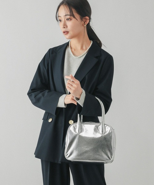 GLOBAL WORK（グローバルワーク）の「スペ軽2WAYスクエアボストン/252305（ボストンバッグ・レディース・シルバー/ベージュ/ブラック・FREE）」の3枚目の写真