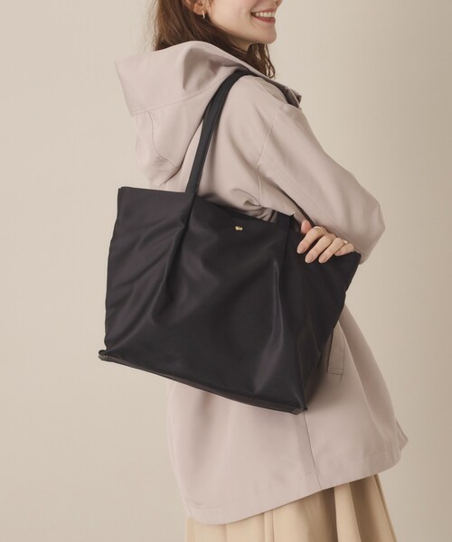 ITS'DEMO（イッツデモ）の「【通勤】肩楽PC収納A4トート（トートバッグ・レディース・ブラック/グレー/パープル/ネイビー・00）」の6枚目の写真