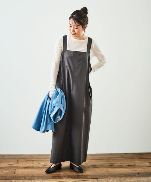 le.coeur blanc(ルクールブラン)の「《WEB限定アイテム》タイプライターサロペット(サロペット/オーバーオール・レディース・ベージュ/カーキオリーブ/チャコールグレー・38)」の4枚目の写真