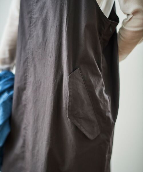 le.coeur blanc(ルクールブラン)の「《WEB限定アイテム》タイプライターサロペット(サロペット/オーバーオール・レディース・ベージュ/カーキオリーブ/チャコールグレー・38)」の10枚目の写真