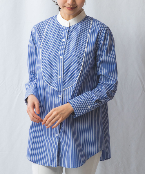 NARACAMICIE（ナラカミーチェ）の「【NARACAMICIE】ストライプクレリックバンドカラー長袖シャツ（シャツ/ブラウス・レディース・ブルー/ブラック・M/XL/L/S）」の3枚目の写真