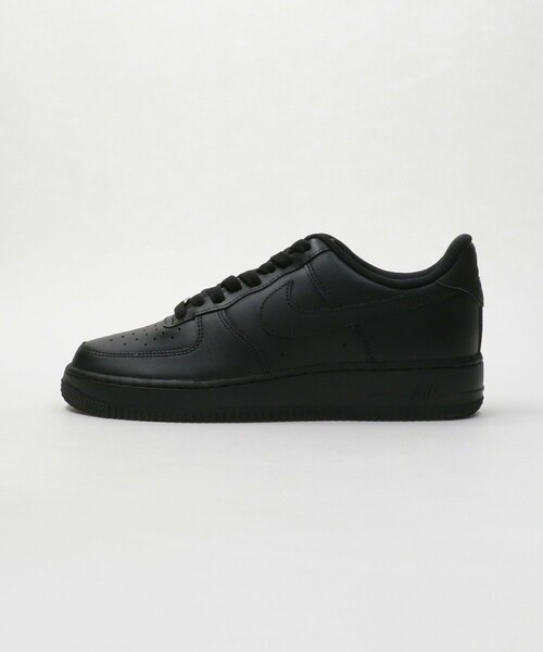 NIKE(ナイキ)の「<NIKE> AIR FORCE 1 07 CW2288/スニーカー(スニーカー・メンズ・ホワイト/ブラック・26.5cm/27.5cm/26cm/28.5cm/28cm/27cm)」の2枚目の写真