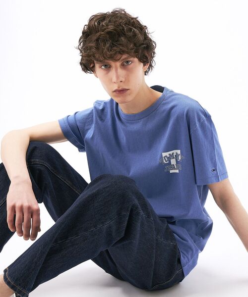 tommy jeans(トミー ジーンズ)の「レギュラーフィットグラフィックTシャツ(Tシャツ/カットソー・メンズ・ベージュ/ブラック/ブルー・LARGE/SMALL/MEDIUM/X-LARGE)」の12枚目の写真