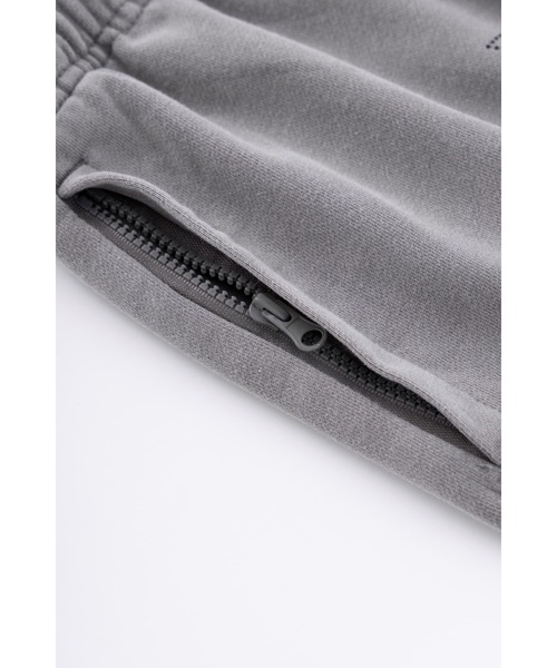 UNKNOWN LONDON（アンノウン・ロンドン）の「スウェットパンツ｜WASH GREYxBLACK CROSS JOGGER｜Unknown London（スウェットパンツ・メンズ・グレー・XL/L/M/S/XS）」の7枚目の写真