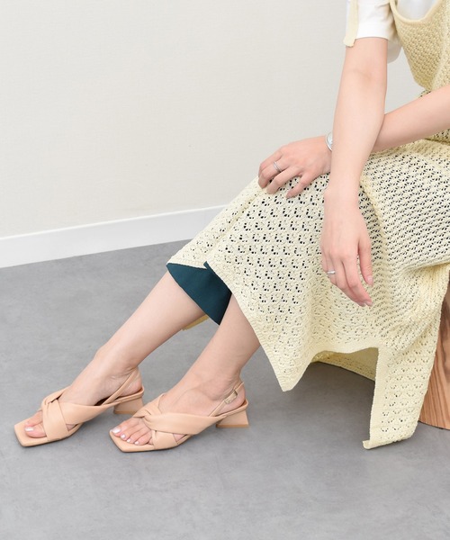 ANGEL ALARCON（アンヘルアラルコン）の「【ANGEL ALARCON】スクエアトウチャンキーヒールサンダル(D52002)（サンダル・レディース・ベージュ/シルバー/ブラック・36/37/38/39/35）」の11枚目の写真