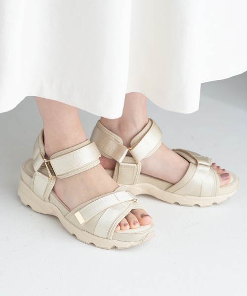 JELLY BEANS(ジェリービーンズ)の「【厚底】【スポサン】ベルクロテープストラップスポーツサンダル(211-53325)JELLY BEANS(ジェリービーンズ)(サンダル・レディース・ブラック/グレイッシュベージュ/アイボリー・S/M/L)」の14枚目の写真