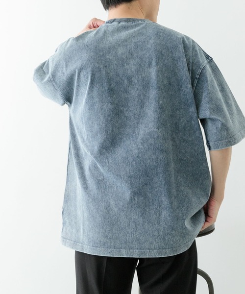 ITEMS URBANRESEARCH（アイテムズ アーバンリサーチ）の「ワンポイント刺繍クルーネックデニムTシャツ（Tシャツ/カットソー・メンズ・ブラック/ブルー/ネイビー・MEDIUM/LARGE）」の9枚目の写真