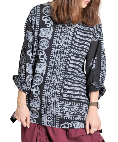 MARAI(マーライ)の「キーネックエスニックシャツ 長袖Tシャツ ロンT(Tシャツ/カットソー・レディース・E/F/G/O/Q/S/H/T/M/P/R・FREE)」の21枚目の写真