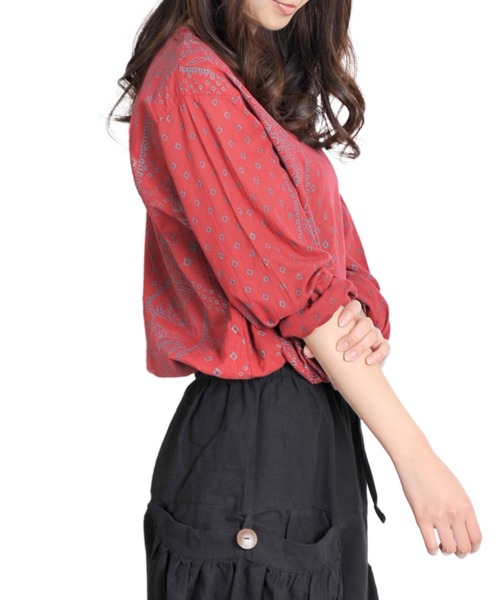 MARAI(マーライ)の「キーネックエスニックシャツ 長袖Tシャツ ロンT(Tシャツ/カットソー・レディース・E/F/G/O/Q/S/H/T/M/P/R・FREE)」の14枚目の写真