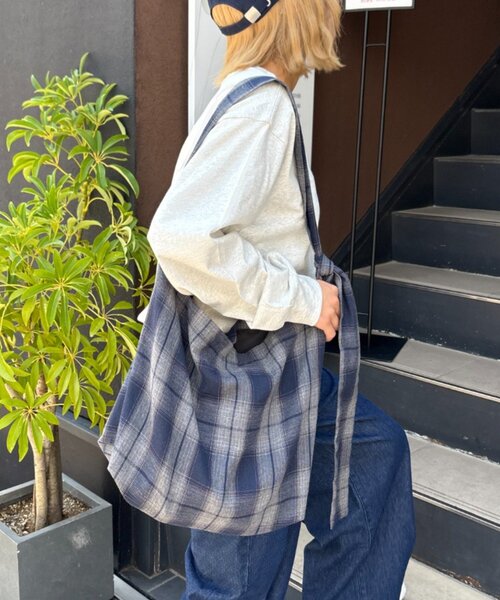 セール】【UNISEX】チェック柄ショルダーバッグ（ショルダー