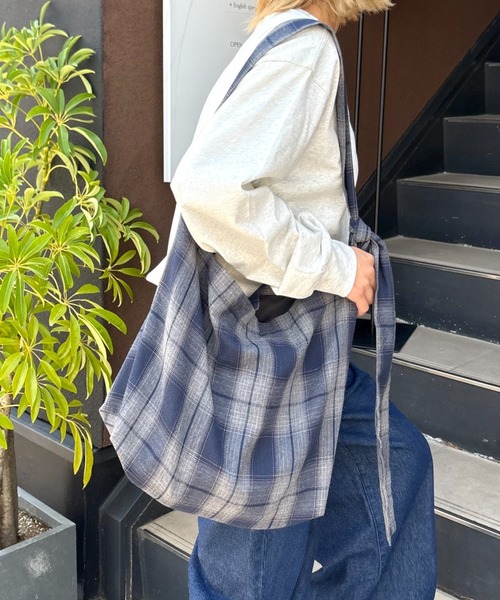 SS25 チェック ショルダーバッグ セール】【UNISEX】チェック柄ショルダーバッグ（ショルダー