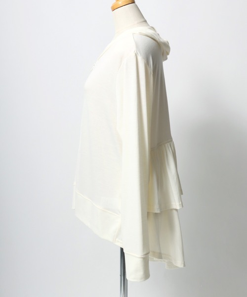 Salong hameu(サロン ハミュー)の「UVカット加工・接触冷感・吸汗速乾・ストレッチ バックフリル ジップアップパーカー レディース/UVパーカー(パーカー・レディース・アイボリー/サックスブルー/ブラック/ベージュ・M/L)」の10枚目の写真