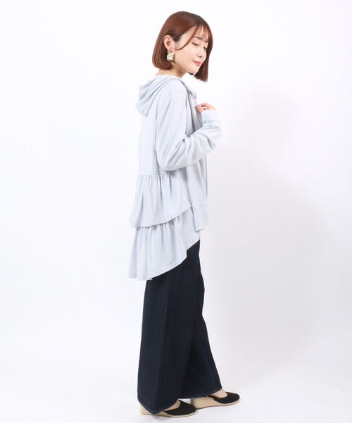 Salong hameu(サロン ハミュー)の「UVカット加工・接触冷感・吸汗速乾・ストレッチ バックフリル ジップアップパーカー レディース/UVパーカー(パーカー・レディース・アイボリー/サックスブルー/ブラック/ベージュ・M/L)」の22枚目の写真
