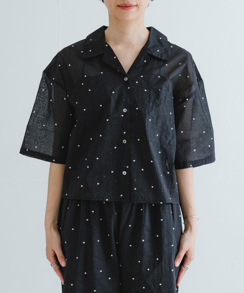 URBAN RESEARCH（アーバンリサーチ）の「new basic　オーガンジードットオープンカラーシャツ（シャツ/ブラウス・レディース・ブラック/ブラウン・FREE）」の8枚目の写真