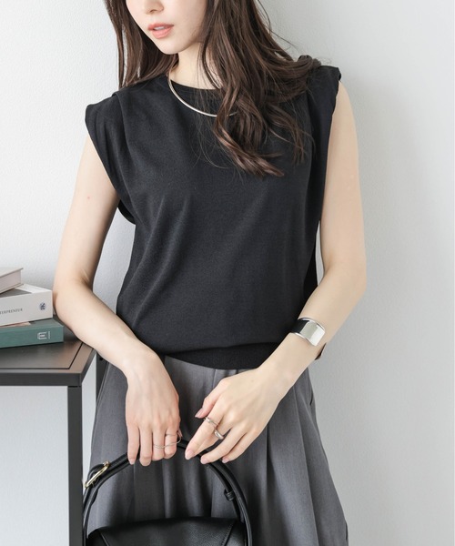 SUGAR BISKET(シュガービスケット)の「ショルダータック入り サマーニットトップス(ニット/セーター・レディース・ブラック/グレー/グリーン/ピンク/ホワイト・フリー)」の1枚目の写真