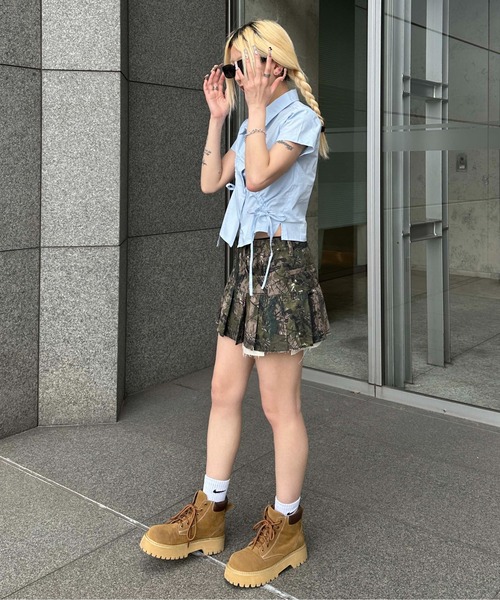 sedacle girl(セダクルガール)の「アシンメトリーシャーリングシャツ(シャツ/ブラウス・レディース・ライトブルー/オフホワイト/サックスブルー・MEDIUM/SMALL)」の20枚目の写真