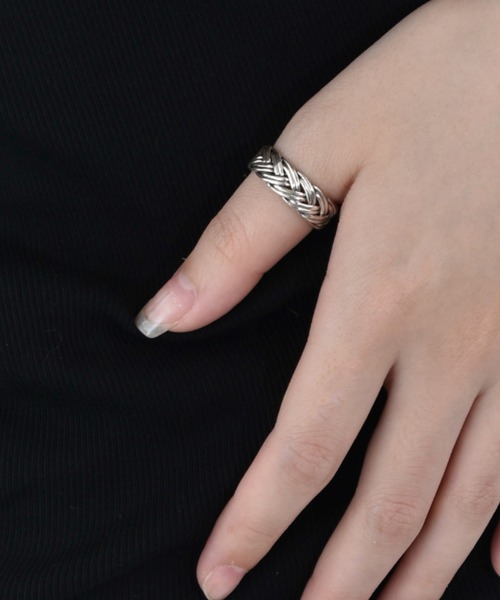 H.O.V(フォブ)の「【H.O.V】WEAVE RING/ウェーブ リング チェーン ユニセックス(リング・レディース・シルバー・#11/#15/#13)」の2枚目の写真