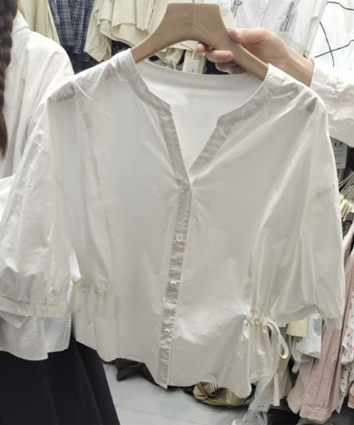 aimoha(アイモハ)の「サイドリボン付き ノーカラーショートブラウス (SS)(シャツ/ブラウス・レディース・ホワイト/ライトベージュ/ブルー・FREE)」の7枚目の写真