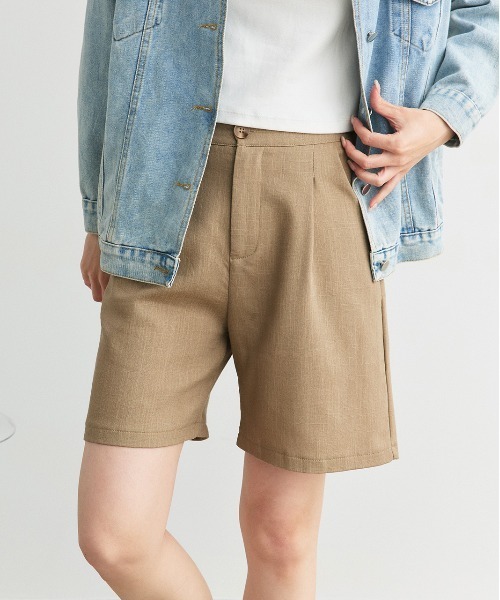 ad thie(アドティエ)の「リネンライク タックハーフパンツ(その他パンツ・レディース・ベージュ/ダークブラウン/ブラック/ナチュラル・FREE)」の1枚目の写真