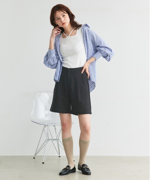 ad thie(アドティエ)の「リネンライク タックハーフパンツ(その他パンツ・レディース・ベージュ/ダークブラウン/ブラック/ナチュラル・FREE)」の5枚目の写真