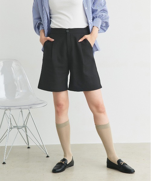 ad thie(アドティエ)の「リネンライク タックハーフパンツ(その他パンツ・レディース・ベージュ/ダークブラウン/ブラック/ナチュラル・FREE)」の6枚目の写真