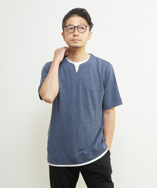 MEN'S MELROSE（メンズメルローズ）の「リンクスストライプキーネックフェイクレイヤードTシャツ（Tシャツ/カットソー・メンズ・ネイビー/チャコールグレー/ライトグレー・4/3/2）」の3枚目の写真