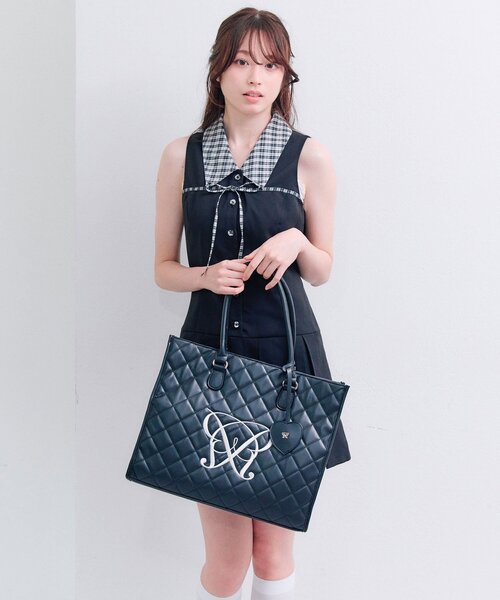 OLIVE des OLIVE（オリーブデオリーブ）の「【キャリーオン/大容量】Aimerianejoieキルティングキャリーオントート（トートバッグ・レディース・ベージュ/ライトグレー/アイボリー/ブラック・FREE）」の3枚目の写真