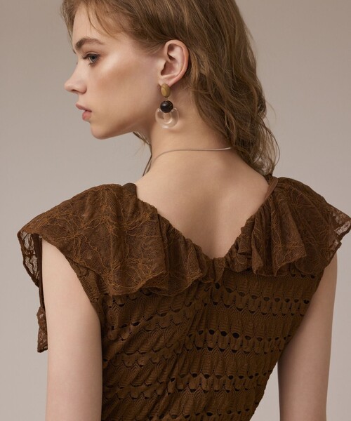 GRACE CONTINENTAL（グレースコンチネンタル）の「レースロングカーディガン（カーディガン/ボレロ・レディース・ブラック/ブラウン・36）」の9枚目の写真