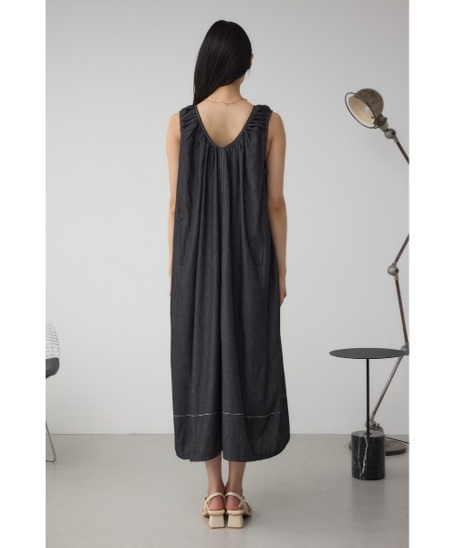 AZUL by moussy(アズールバイマウジー)の「【身長/骨格別着用画像あり】前後2WAYバルーンギャザーワンピース 夏服 春服 秋服 ノースリーブ デニム(ワンピース・レディース・ブルー/ブラック・SMALL/MEDIUM)」の14枚目の写真