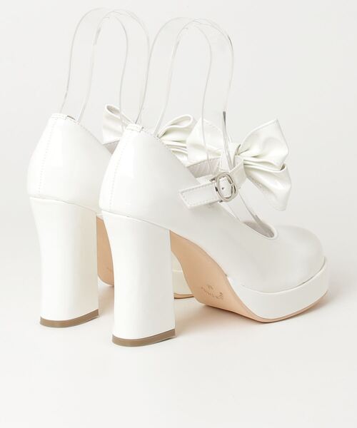 LOVEHUNTER(ラブハンター)の「LOVE HUNTER / 厚底チャンキーヒール 2WAY リボンパンプス(1691)(パンプス・レディース・ホワイト/ブラック・S/M/L/LL)」の5枚目の写真