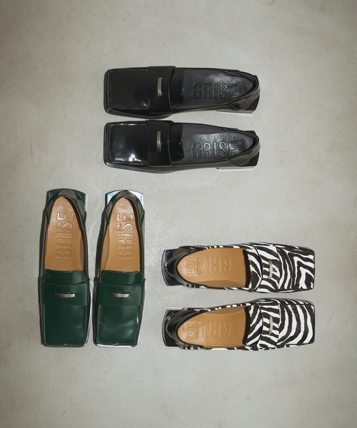 GRISE（グリーズ）の「GRISEボックススクエアローファー（ローファー・レディース・ホワイト系その他/グリーン/ブラック・22cm/22.5cm/23cm/23.5cm/24cm/24.5cm/25cm）」の4枚目の写真