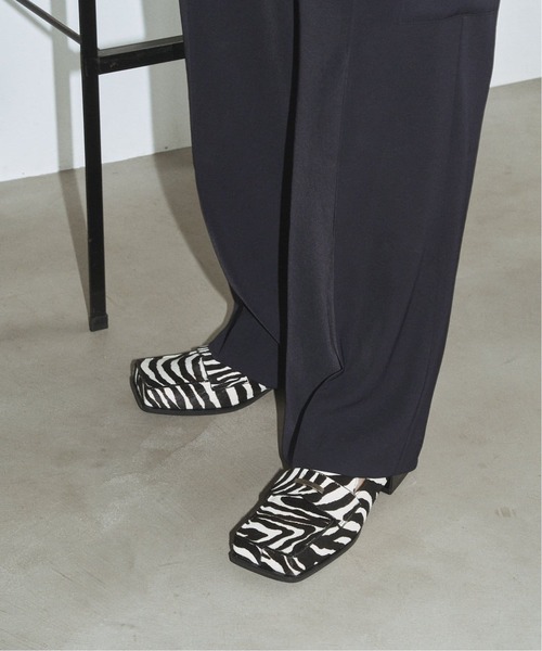 GRISE（グリーズ）の「GRISEボックススクエアローファー（ローファー・レディース・ホワイト系その他/グリーン/ブラック・22cm/22.5cm/23cm/23.5cm/24cm/24.5cm/25cm）」の5枚目の写真