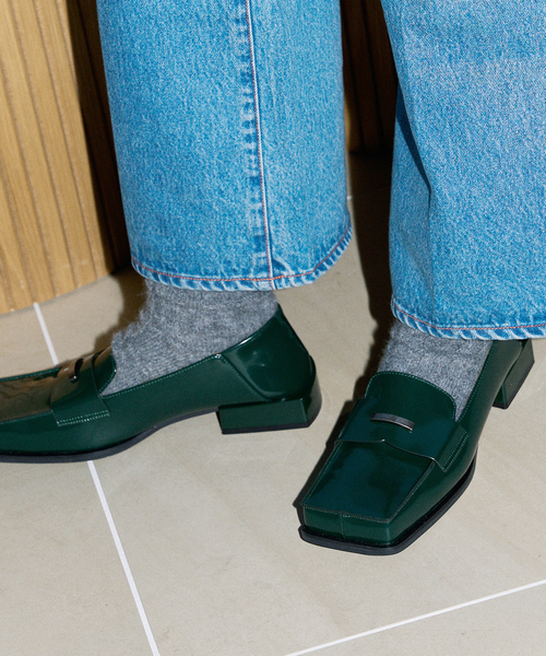 GRISE（グリーズ）の「GRISEボックススクエアローファー（ローファー・レディース・ホワイト系その他/グリーン/ブラック・22cm/22.5cm/23cm/23.5cm/24cm/24.5cm/25cm）」の8枚目の写真