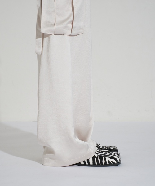 GRISE（グリーズ）の「GRISEボックススクエアローファー（ローファー・レディース・ホワイト系その他/グリーン/ブラック・22cm/22.5cm/23cm/23.5cm/24cm/24.5cm/25cm）」の14枚目の写真