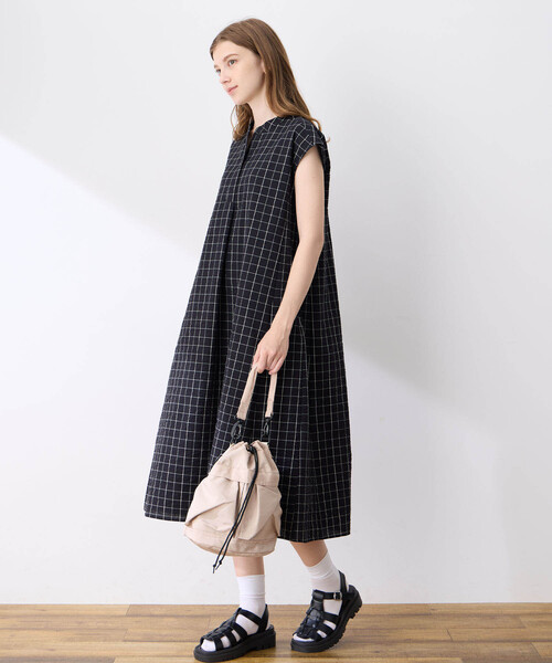 LE SOUK HOLIDAY(ルスークホリデー)の「ナイロンBAG(トートバッグ・レディース・ベージュ/ブラック・フリー)」の6枚目の写真